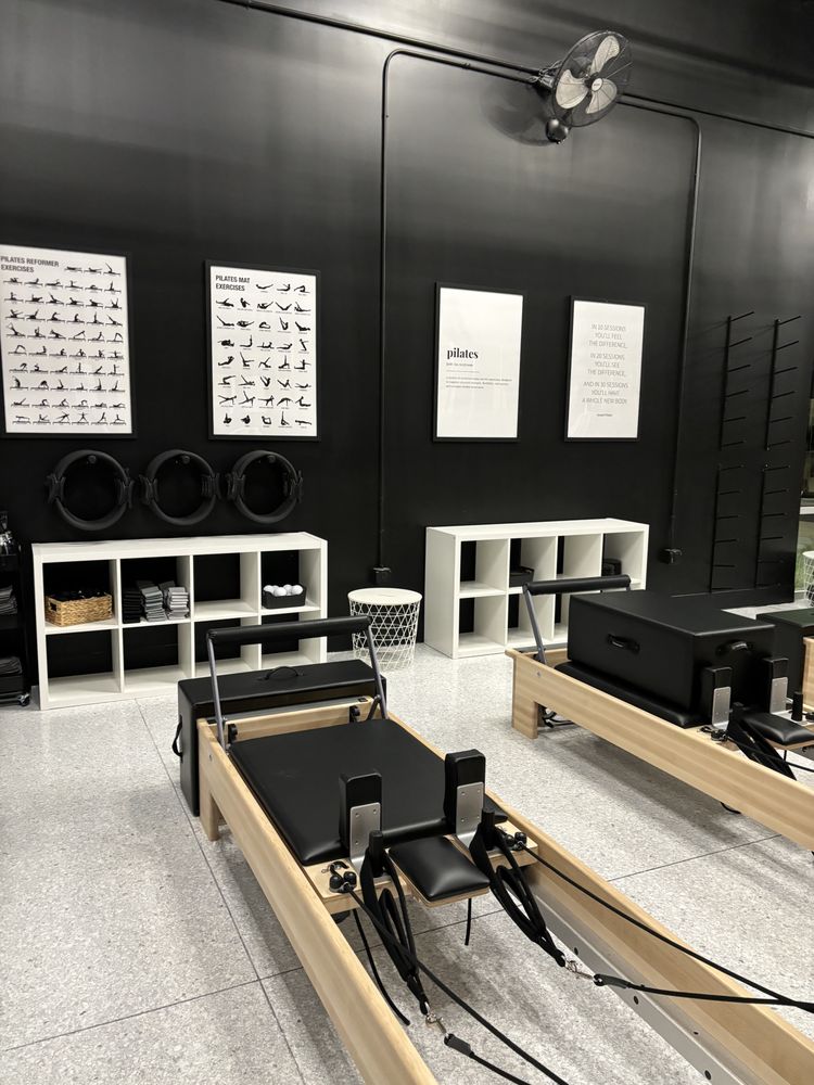 The Pilates Circle South Corona Logo