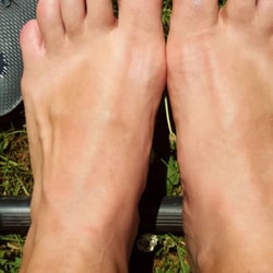 Love my lawn green pedi!