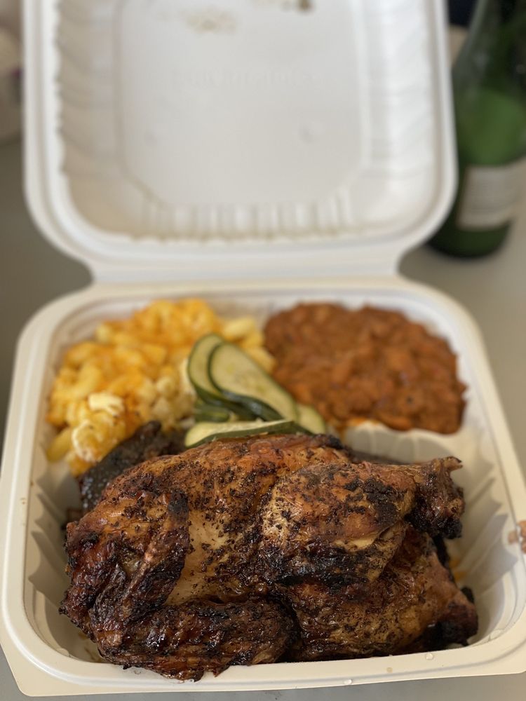 ANGRY BARNYARD BBQ Updated October 2024 251 Photos & 262 Reviews 916 18th St, Bakersfield