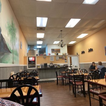 The Omelette Cafe - Dining area. - Cafes Near Me - Manassas, Virginia