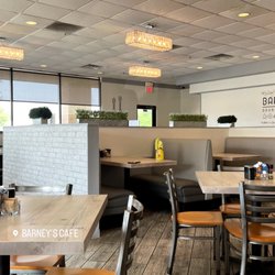 Barneys Cafe - Interior