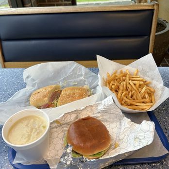 The Submarine Port - Burger, fries, roast beef sandwich, chicken soup - Sandwiches Near Me - Midlothian, Illinois The Submarine Port - Burger, fries, roast beef sandwich, chicken soup - Sandwiches Near Me - Midlothian, Illinois