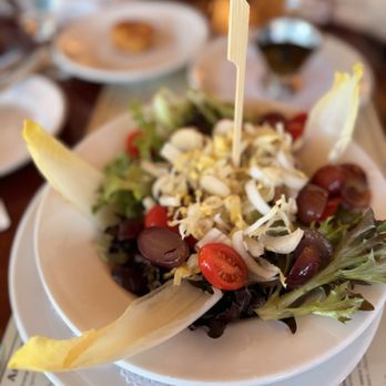 Chefs de France - Salade de chèvre chaud - French Near Me - Lake Buena Vista, Florida