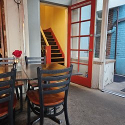 Trattoria Stella - Interior