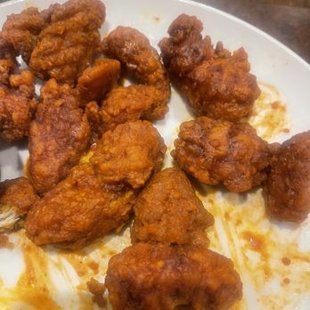 Applebee's Grill + Bar - Boneless Wings - Sports Bars Near Me - Ypsilanti, Michigan