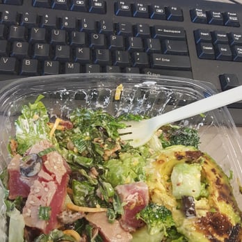 Snappy Salads - My salad with seared tuna topping and grilled avacado - Salad Near Me - Irving, Texas Snappy Salads - My salad with seared tuna topping and grilled avacado - Salad Near Me - Irving, Texas