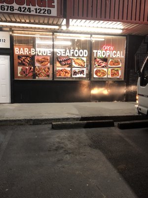 Tracxx Grill and Lounge by null