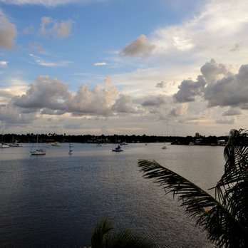Holland Park - Parks Near Me - Hollywood, Florida