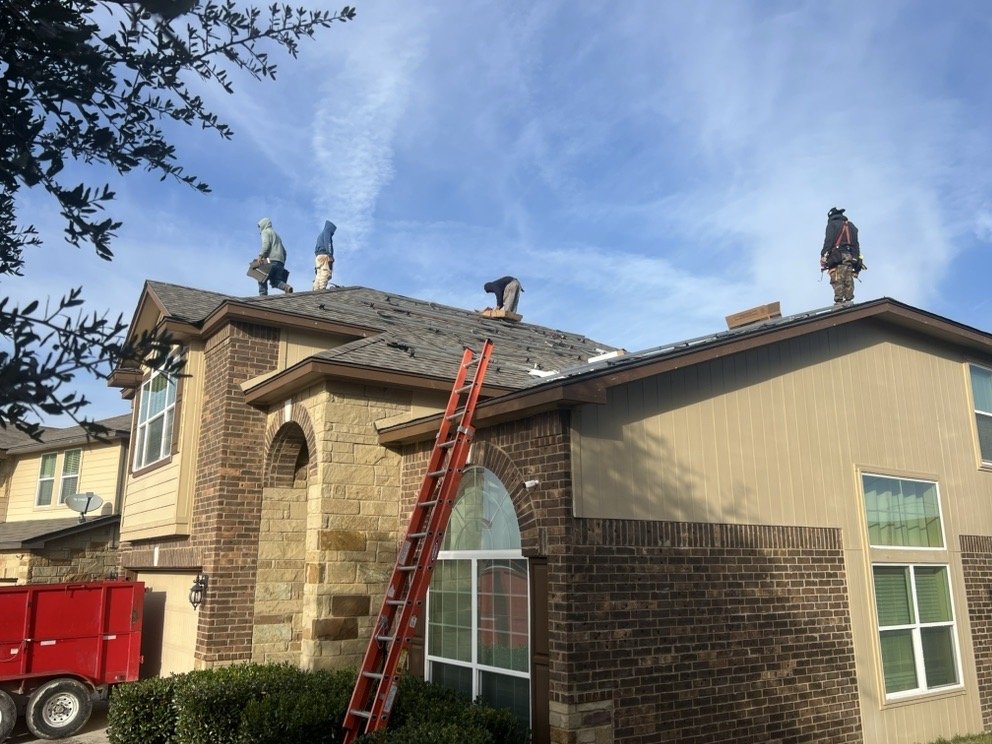 Slide of Elite Construction & Solar