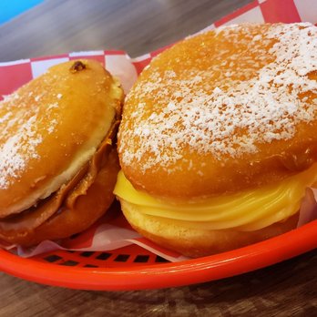 Amor Em Pedacos Bakery - Sonhos de creme - Bakeries Near Me - Orlando, Florida