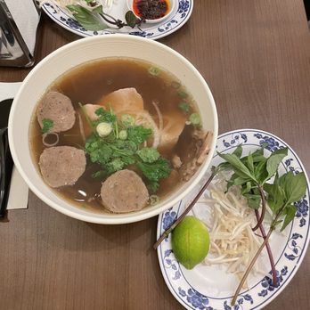Lucky's Pho - #5. Beef, Meatball, Tendon Pho (Chin Bo Vein Gan) * - Vietnamese Near Me - Seattle, Washington Lucky's Pho - #5. Beef, Meatball, Tendon Pho (Chin Bo Vein Gan) * - Vietnamese Near Me - Seattle, Washington