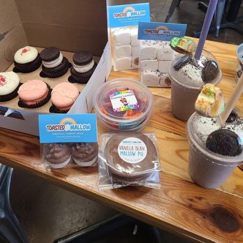 Toasted Mallow - Cookies and Cream Milkshakes, Pack of Mini S'mores Bites, a variety of cupcakes, Mallow Pies and lots of other yummy stuff - Desserts Near Me - Gilbert, Arizona Toasted Mallow - Cookies and Cream Milkshakes, Pack of Mini S'mores Bites, a variety of cupcakes, Mallow Pies and lots of other yummy stuff - Desserts Near Me - Gilbert, Arizona
