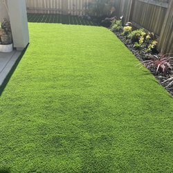 Sandoval R landscaping - Artificial turf and flowers