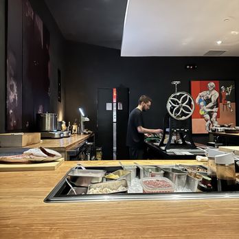 Kira - Sushi Bars Near Me - Houston, Texas