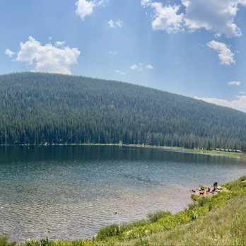 Piney River Ranch - Panoramic view of Piney Lake - Guest Houses Near Me - Vail, Colorado