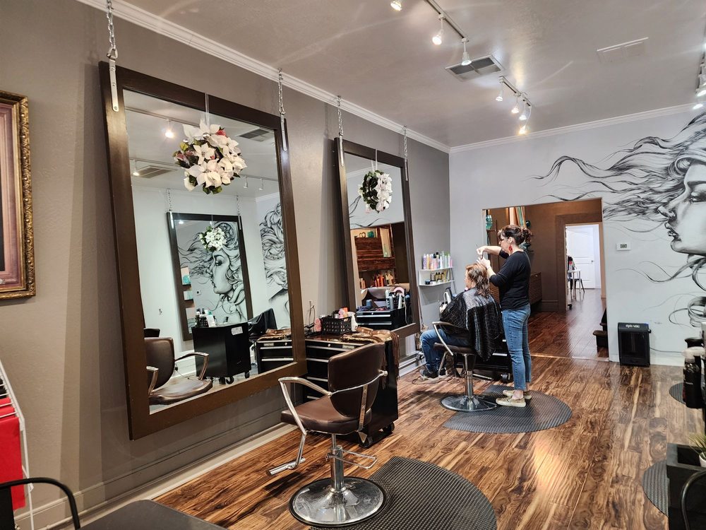 Salon All Is On Logo