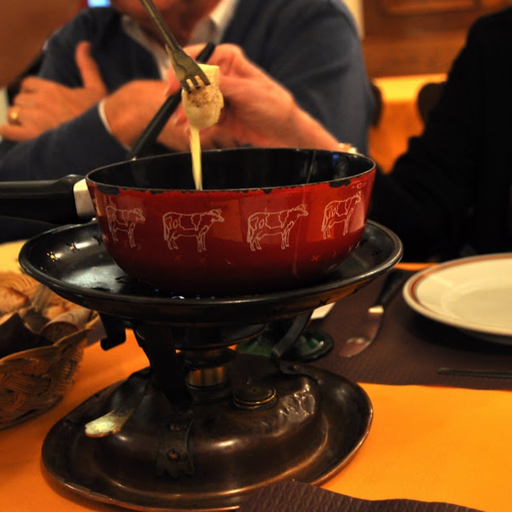Stadtkeller - Fondue - Swiss Food Near Me - Luzern, LU Stadtkeller - Fondue - Swiss Food Near Me - Luzern, LU