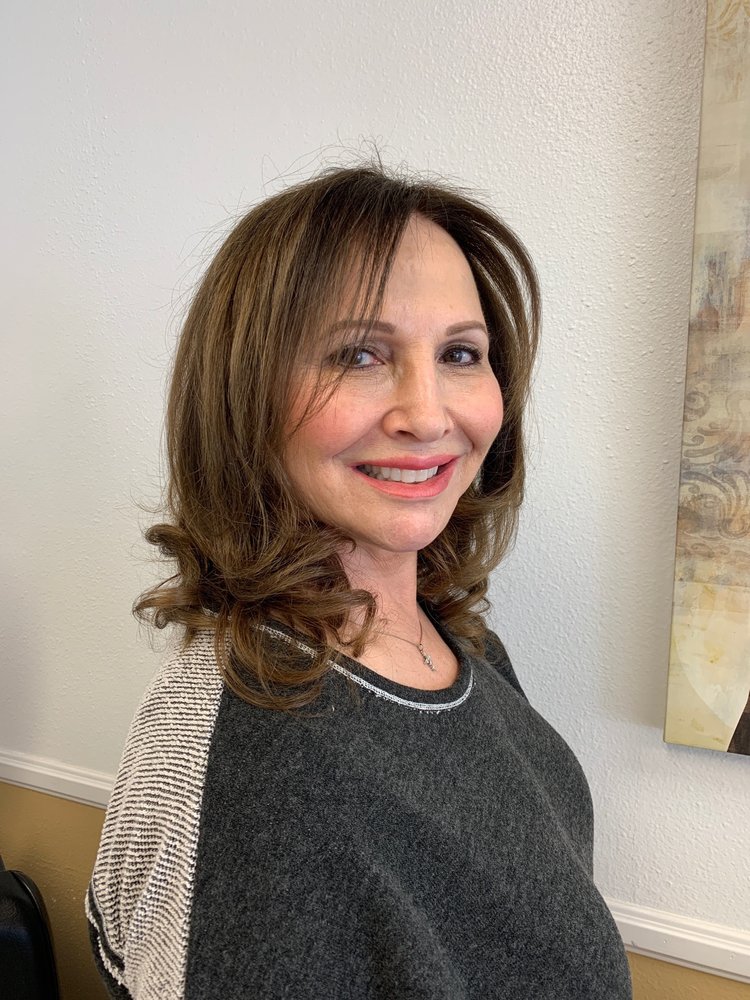 CAROL QUINN STYLIST Updated October 2024 11 Reviews 2945 S