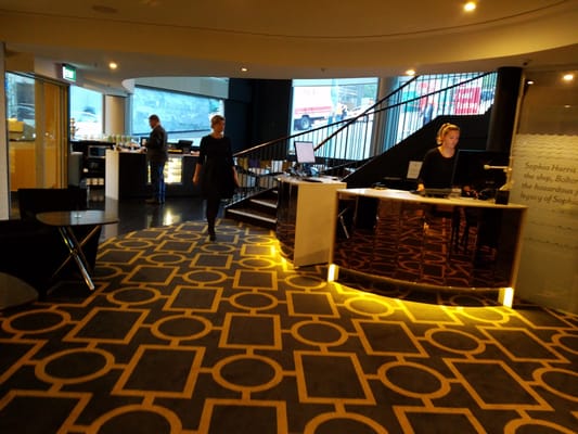 Bolton Hotel by null