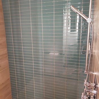 EAST - Super modern shower. - Hotels Near Me - Miami, Florida