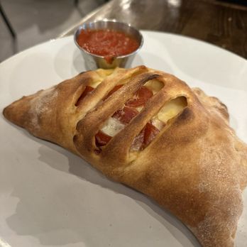 Amici's Restaurant - Pizza Near Me - Maywood, New Jersey Amici's Restaurant - Pizza Near Me - Maywood, New Jersey