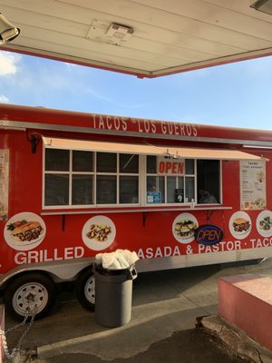 Tacos Los Gueros by null