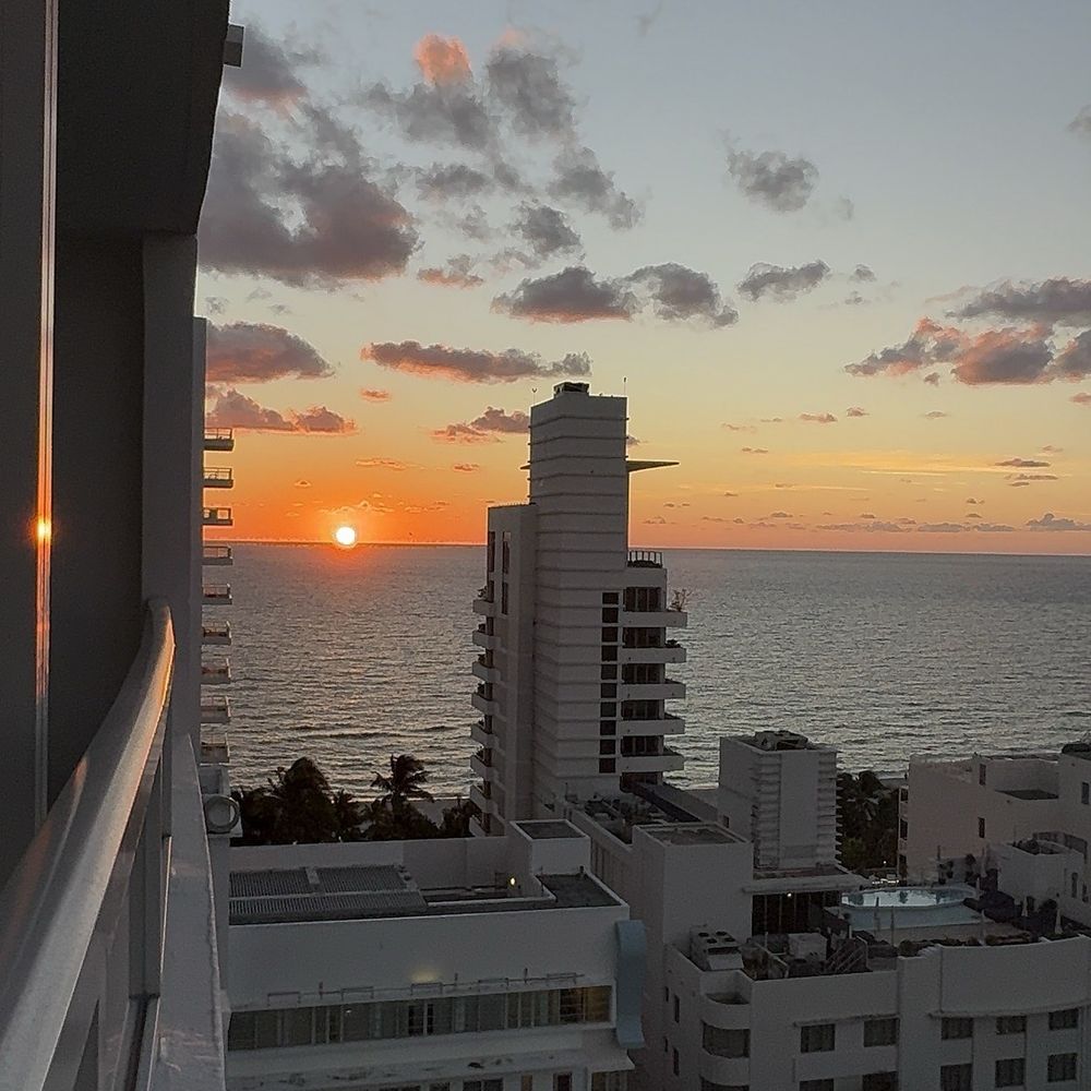Fontainebleau Miami Beach - Hotels Near Me - Miami Beach, Florida Fontainebleau Miami Beach - Hotels Near Me - Miami Beach, Florida