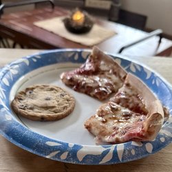 Suzy's Pizza