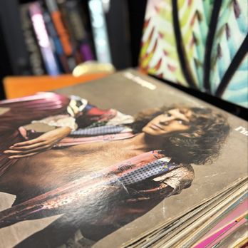 5th Street Underground - Vinyls - Used, Vintage & Consignment Near Me - Cleveland, Ohio 5th Street Underground - Vinyls - Used, Vintage & Consignment Near Me - Cleveland, Ohio