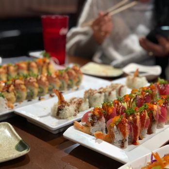 Show Sushi - Sushi Bars Near Me - La Palma, California Show Sushi - Sushi Bars Near Me - La Palma, California