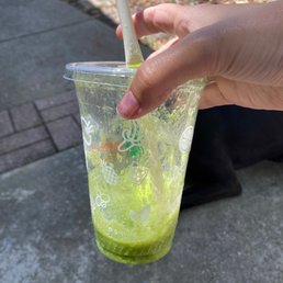Green Machine was delicious! This was my first time visiting GoJuice. I'll be back to try many of the other wonderful items on the menu!