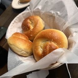 Giuseppe's - Bread at the table.
