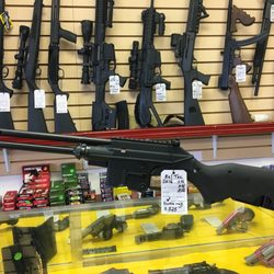 S E G Guns & Ammo