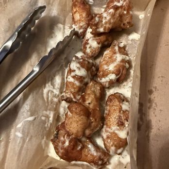 Domino's Pizza - 9/2026 garlic Parmesan wings - Pizza Near Me - Honolulu, Hawaii