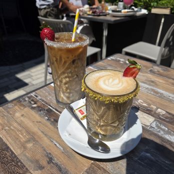 L’Avenue - Hot pistachio latte with oat milk - Breakfast & Brunch Near Me - Toronto, Ontario L’Avenue - Hot pistachio latte with oat milk - Breakfast & Brunch Near Me - Toronto, Ontario
