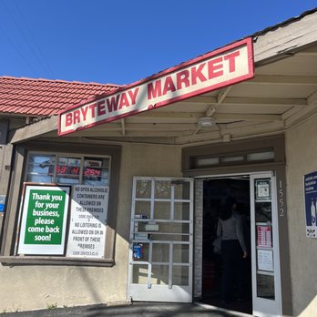 Bryte Way Market - the entrance to bryte way market - Grocery Near Me - West Sacramento, California