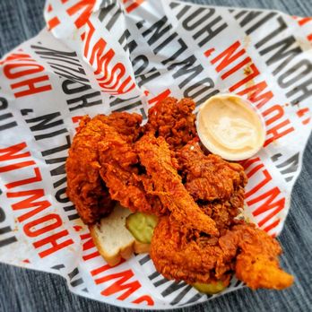 Howlin' Ray's - Wings w/ bread and pickles underneath, and Comeback Sauce - Southern Near Me - Los Angeles, California Howlin' Ray's - Wings w/ bread and pickles underneath, and Comeback Sauce - Southern Near Me - Los Angeles, California