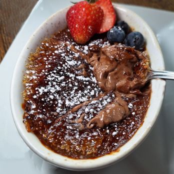 The Garrison House - Creme Brulee - Gastropubs Near Me - Niagara-on-the-Lake, Ontario The Garrison House - Creme Brulee - Gastropubs Near Me - Niagara-on-the-Lake, Ontario