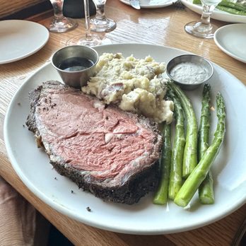 Cedars Floating Restaurant - Prime Rib - Seafood Near Me - Coeur D'alene, Idaho