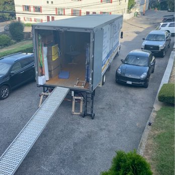 Bell Air Moving - Steep hill; lots of stairs; "no problem." - Movers Near Me - Dedham, Massachusetts