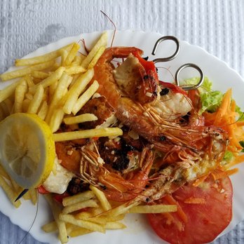 Beira Mar Sao Mateus - Seafood Near Me - São Mateus da Calheta, 20 Beira Mar Sao Mateus - Seafood Near Me - São Mateus da Calheta, 20