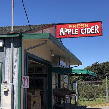 Clendenen's Cider Works - Front of the stand - Cideries Near Me - Fortuna, California