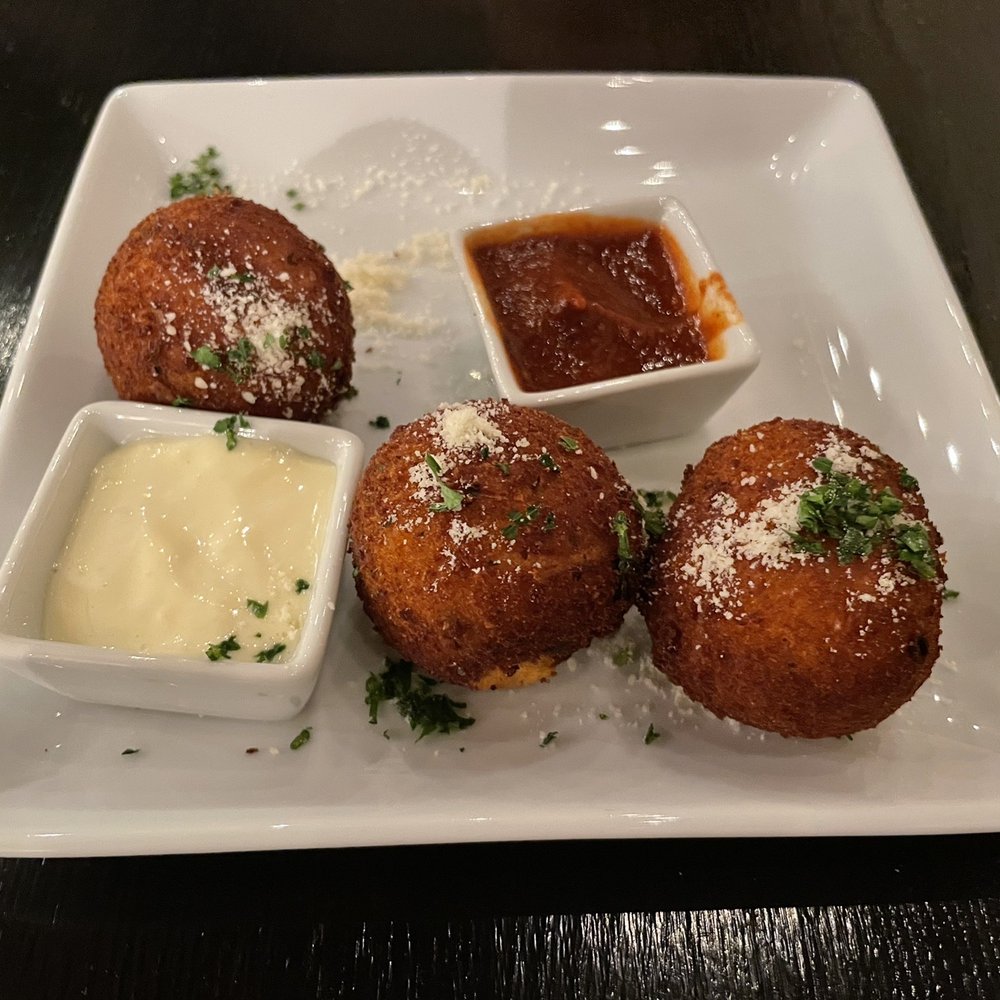 Debajo Tapas ABQ - Croquetas de Jamón y Pollo - Spanish Near Me - Albuquerque, New Mexico Debajo Tapas ABQ - Croquetas de Jamón y Pollo - Spanish Near Me - Albuquerque, New Mexico