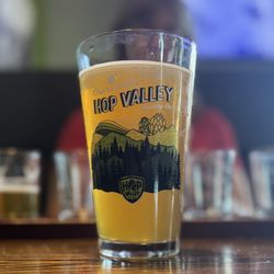 Hop Valley Brewing Company - Hefeweizen