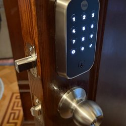 Locksmith LYT