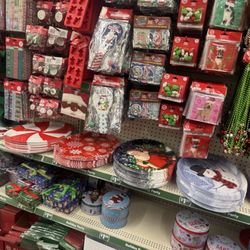 Dollar Tree - ......