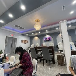 Royal Nails - Back side