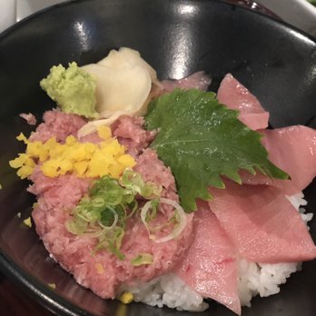 Waraku - Chutoro negitoro bowl - Izakaya Near Me - Torrance, California