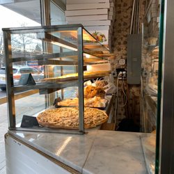 Naomi's Kosher Pizza & Israel Falafel - Inside