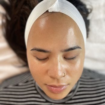 Ishthetics - Hydro-facial - Estheticians Near Me - Redondo Beach, California Ishthetics - Hydro-facial - Estheticians Near Me - Redondo Beach, California